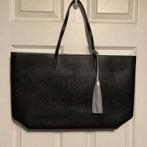 Victoria secret tote bag